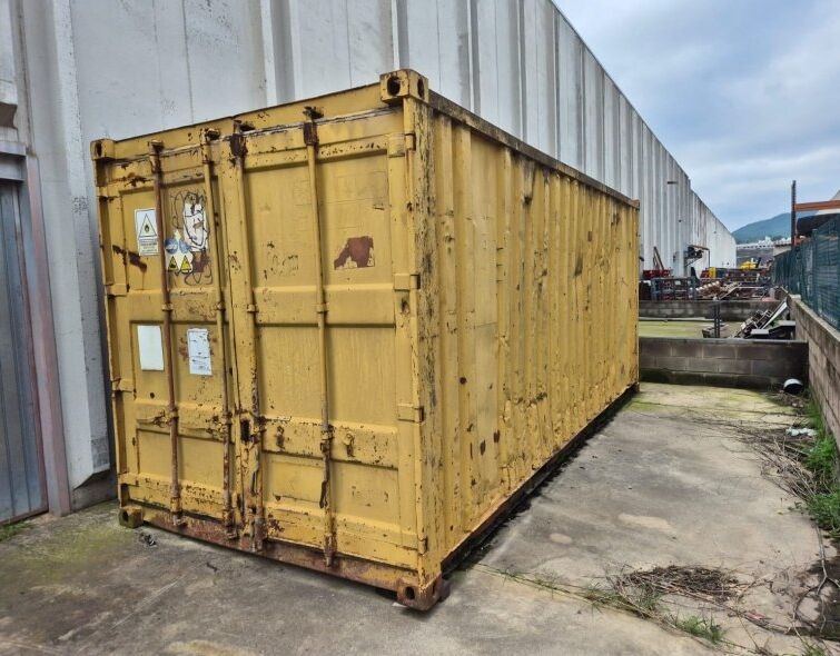 - SHIPPING CONTAINER